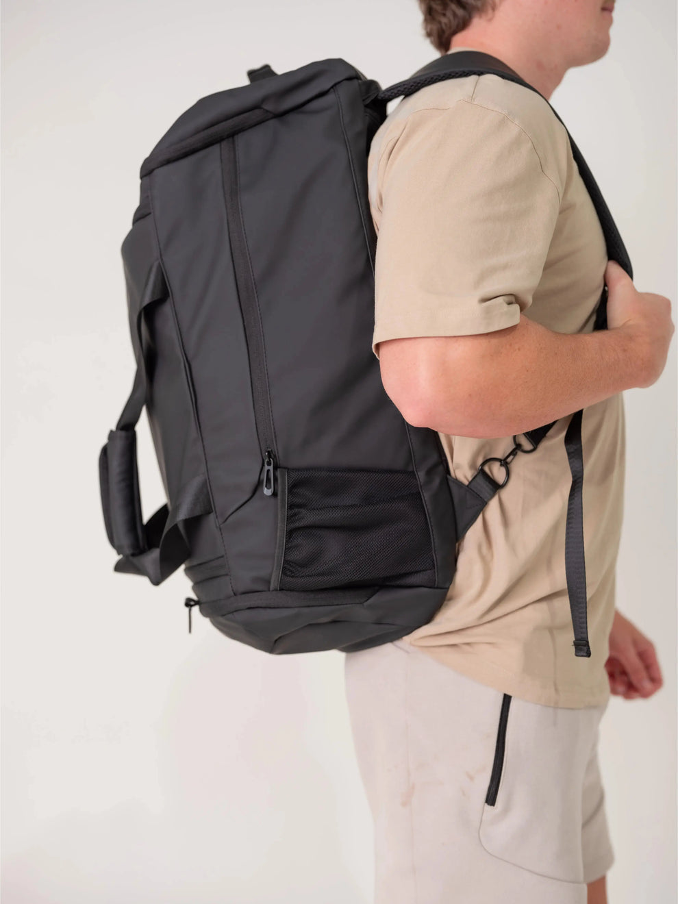 REGULAR 2-IN-1 DUFFLE BACKPACK BAG- BLACK – Train With Confidence