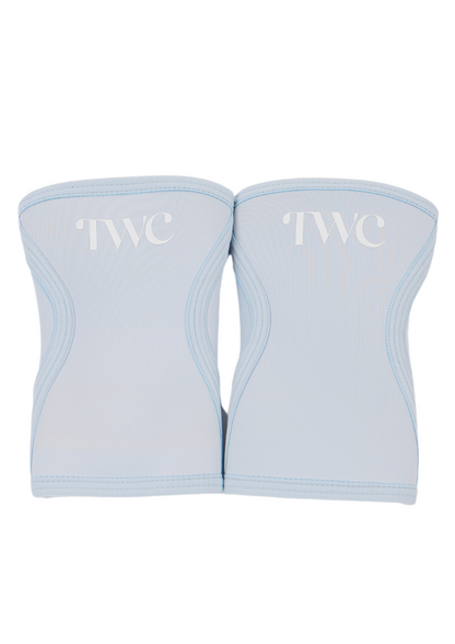 KNEE SLEEVES: BABY BLUE